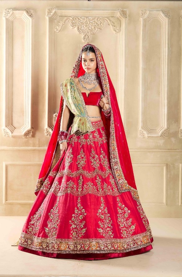The Iconic Manish Malhotra Lehenga for Bride